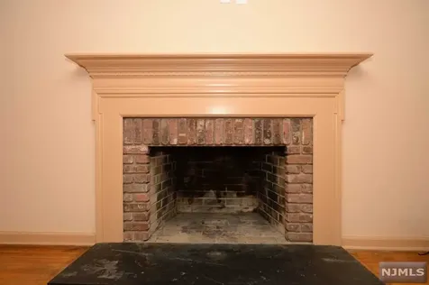 9 Fox Hedge Road Saddle River NJ 07458