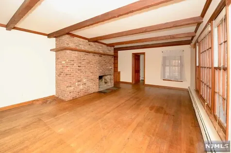 9 Fox Hedge Road Saddle River NJ 07458