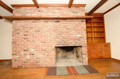 9 Fox Hedge Road Saddle River NJ 07458