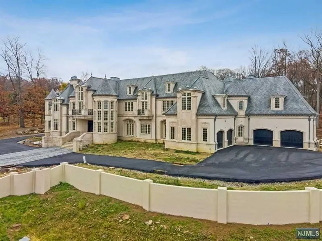 10 Frick Drive Alpine NJ 07620