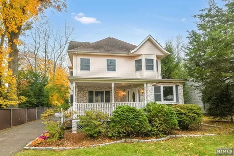 63 Magnolia Avenue Hillsdale NJ 07642