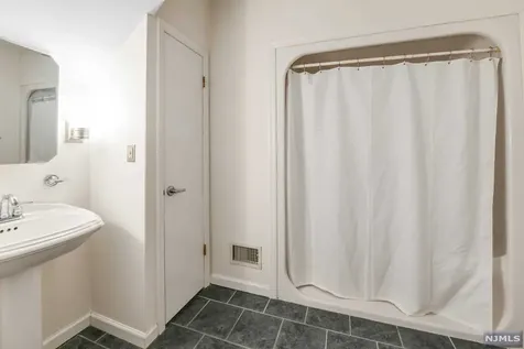 63 Magnolia Avenue Hillsdale NJ 07642