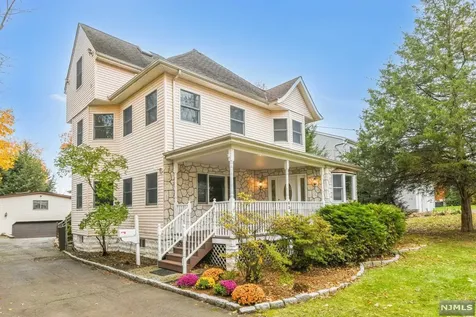 63 Magnolia Avenue Hillsdale NJ 07642