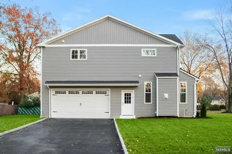 268 Mchenry Drive Paramus NJ 07652