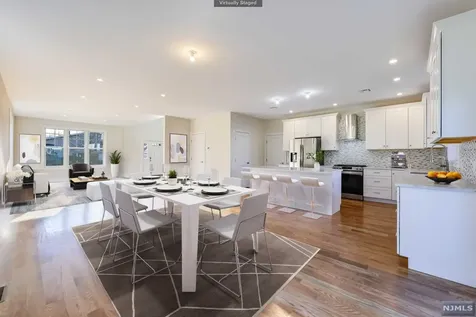 268 Mchenry Drive Paramus NJ 07652