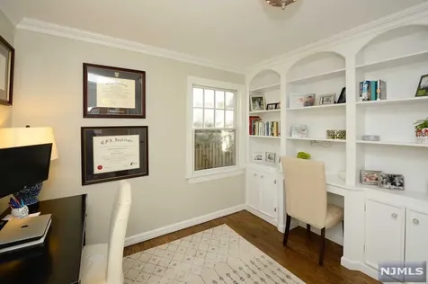 307 Kensington Drive Ridgewood NJ 07450