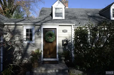 307 Kensington Drive Ridgewood NJ 07450