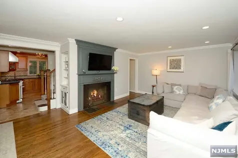 307 Kensington Drive Ridgewood NJ 07450
