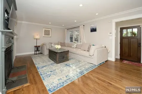 307 Kensington Drive Ridgewood NJ 07450