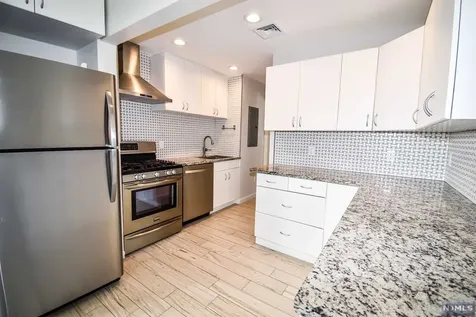 343 Harrison Street Paramus NJ 07652