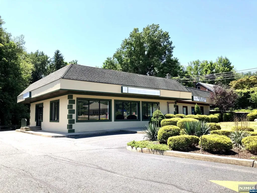 173 Old Tappan Road Old Tappan NJ 07675