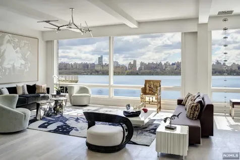 9 Somerset Lane Edgewater NJ 07020