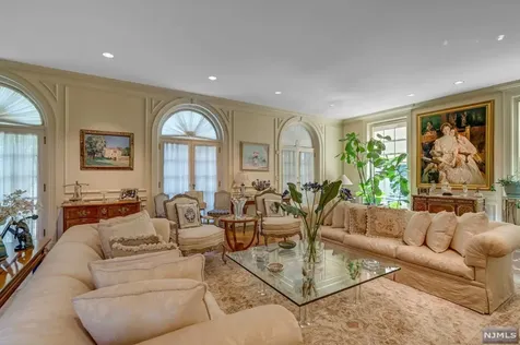 320 Mountain Road Englewood NJ 07631