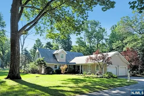 151 Donnybrook Drive Allendale NJ 07401