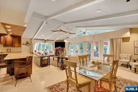 151 Donnybrook Drive Allendale NJ 07401