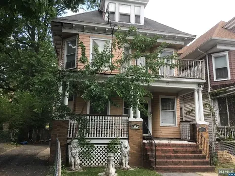 79 N Munn Avenue East Orange NJ 07017
