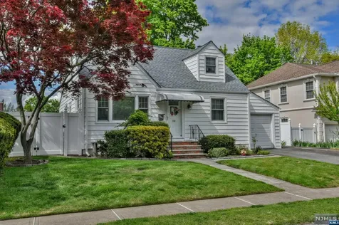 268 Larch Avenue Dumont NJ 07628