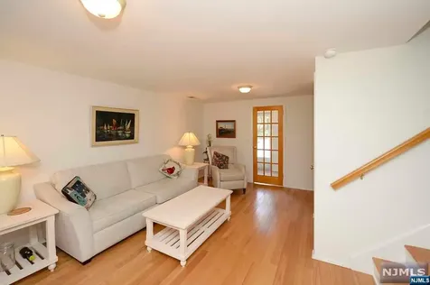 253 Jeffer Street Ridgewood NJ 07450