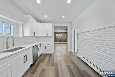 583 Van Houten Avenue Clifton NJ 07013