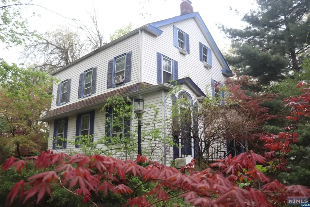 302 W Clinton Avenue Tenafly NJ 07670
