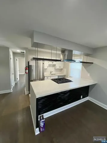 13 E 6th Street Clifton NJ 07011