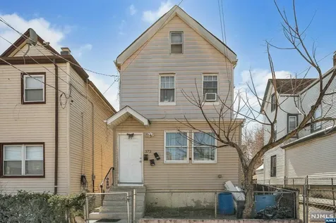 373 Oak Street Passaic NJ 07055