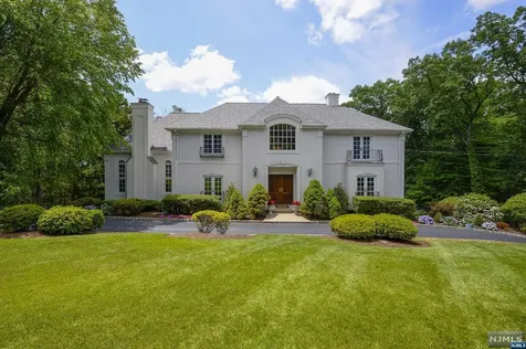 7 Saddle Ridge Road Ho-ho-kus NJ 07423