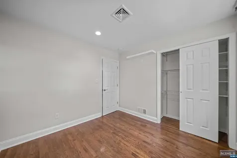 23 Hampshire Road Paramus NJ 07652