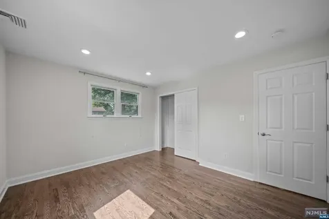 23 Hampshire Road Paramus NJ 07652