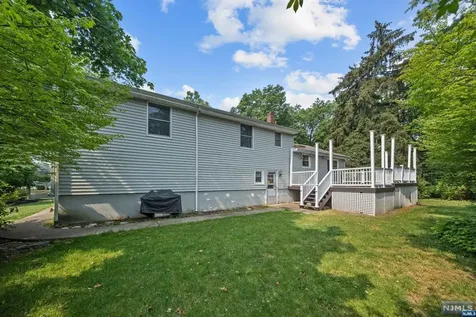 23 Hampshire Road Paramus NJ 07652