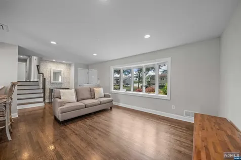 23 Hampshire Road Paramus NJ 07652
