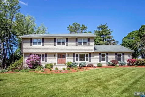 63 Mountainview Terrace Hillsdale NJ 07642