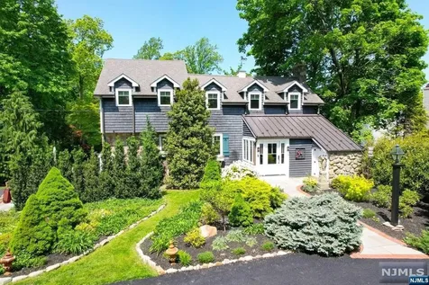 201 Chestnut Ridge Road Saddle River NJ 07458