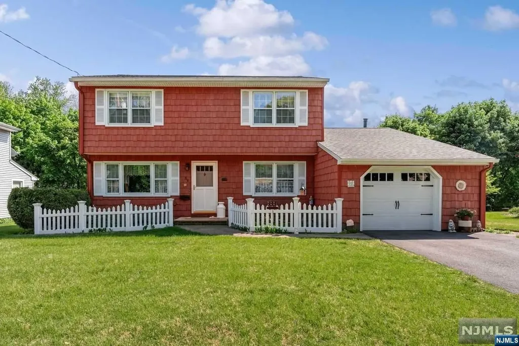 39 Crescent Road Wanaque NJ 07465