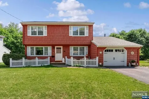 39 Crescent Road Wanaque NJ 07465