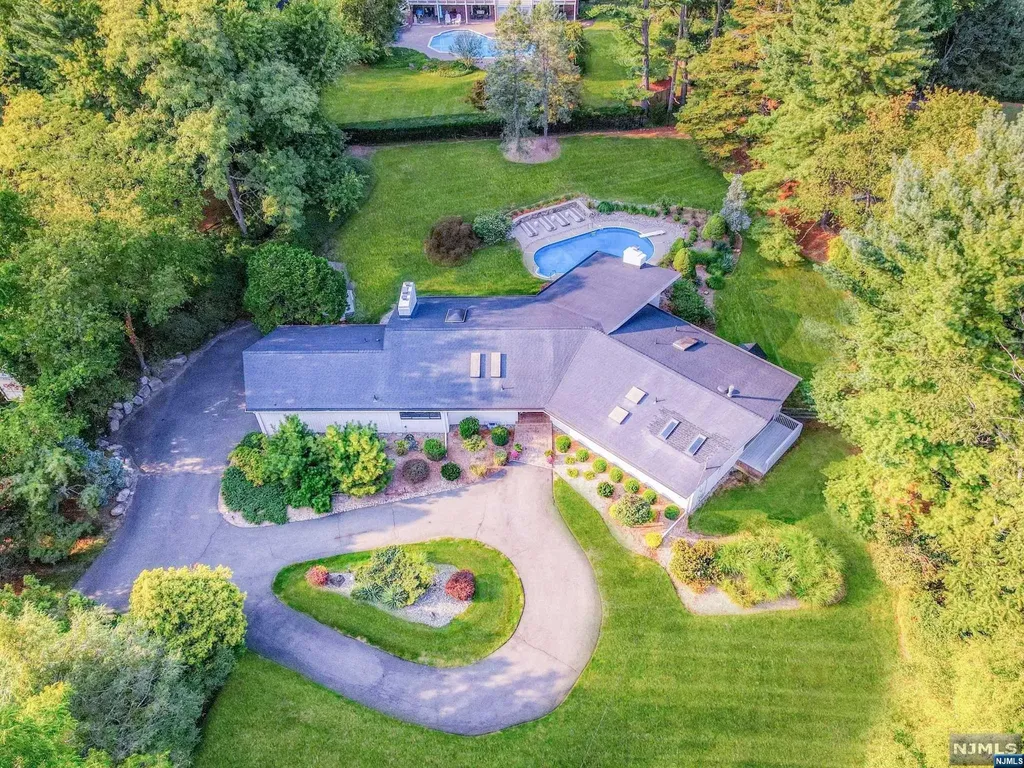 897 Franklin Lake Road Franklin Lakes NJ 07417