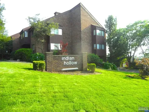 251 Indian Hollow Court Mahwah NJ 07430