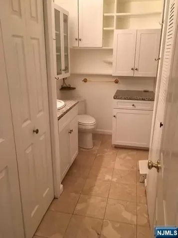 2137 Isabelle Court Mahwah NJ 07430