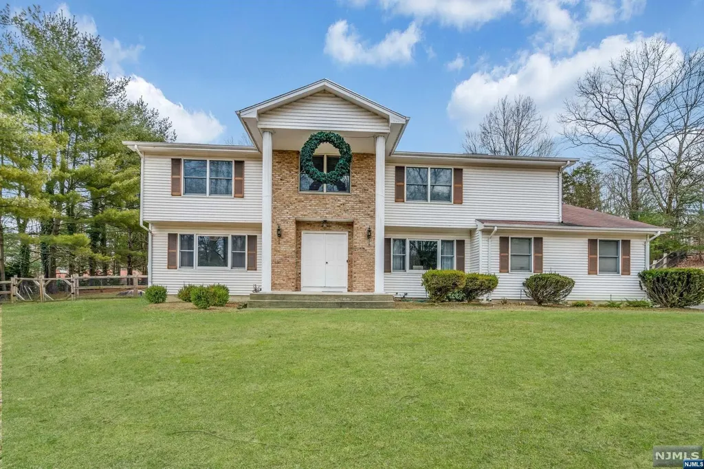 9 Campgaw Road Mahwah NJ 07430