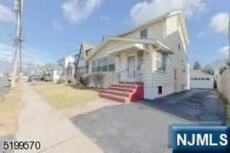 1071 Thomas Street Hillside NJ 07205