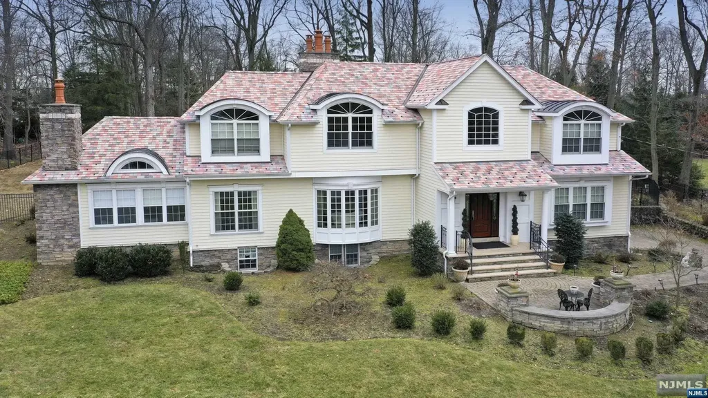 63 Pinehill Drive Upper Saddle River NJ 07458