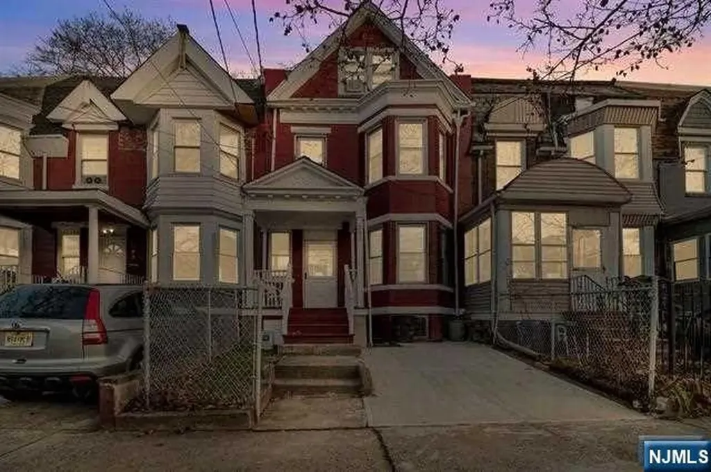 201 N 11th Street Newark NJ 07107