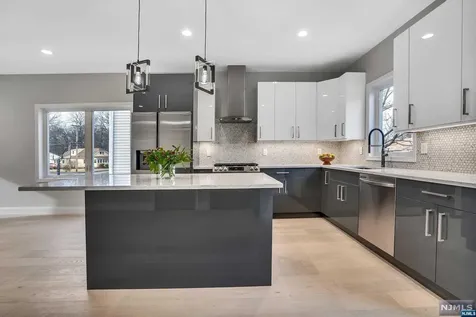 42 Aldine Road Par-troy Hills Twp. NJ 07054