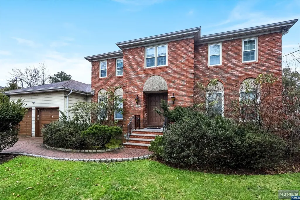 128 Hollywood Avenue Englewood Cliffs NJ 07632