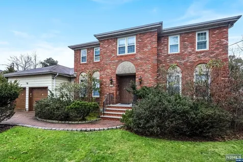 128 Hollywood Avenue Englewood Cliffs NJ 07632