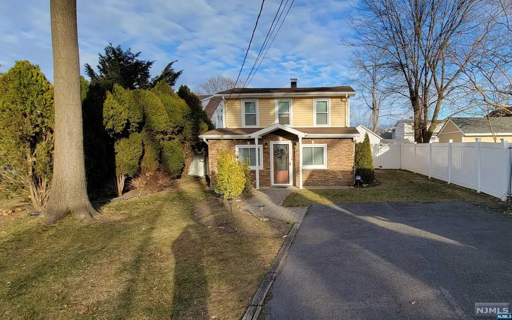 61 10th Avenue Hawthorne NJ 07506
