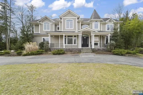 390 Orchard Place Haworth NJ 07641