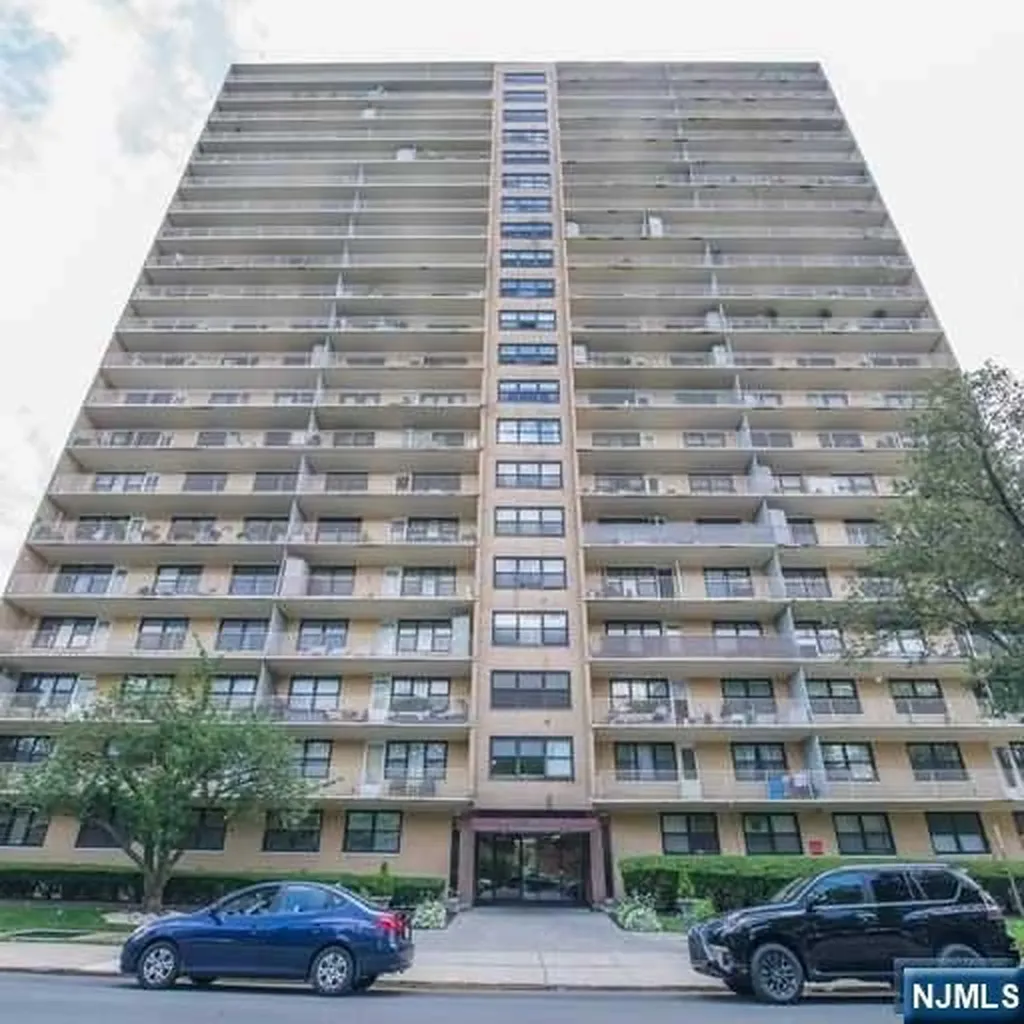 285 Aycrigg Avenue Passaic NJ 07055