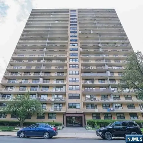 285 Aycrigg Avenue Passaic NJ 07055