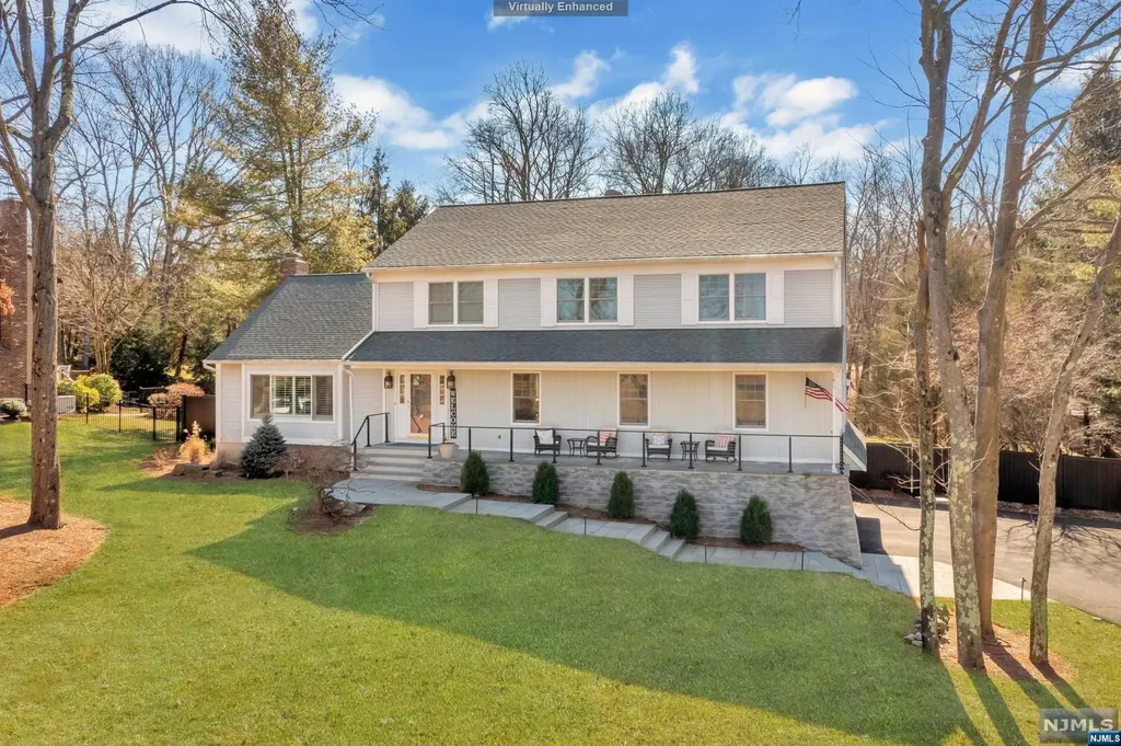 12 Carriage Lane Ramsey NJ 07446